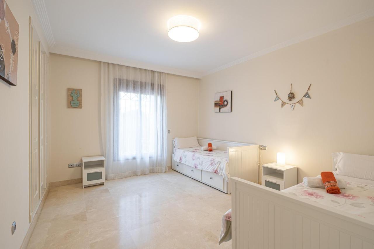 Magnifico Apartamento De 3 Dormitorios En Riviera Andaluza 埃斯特波纳 外观 照片
